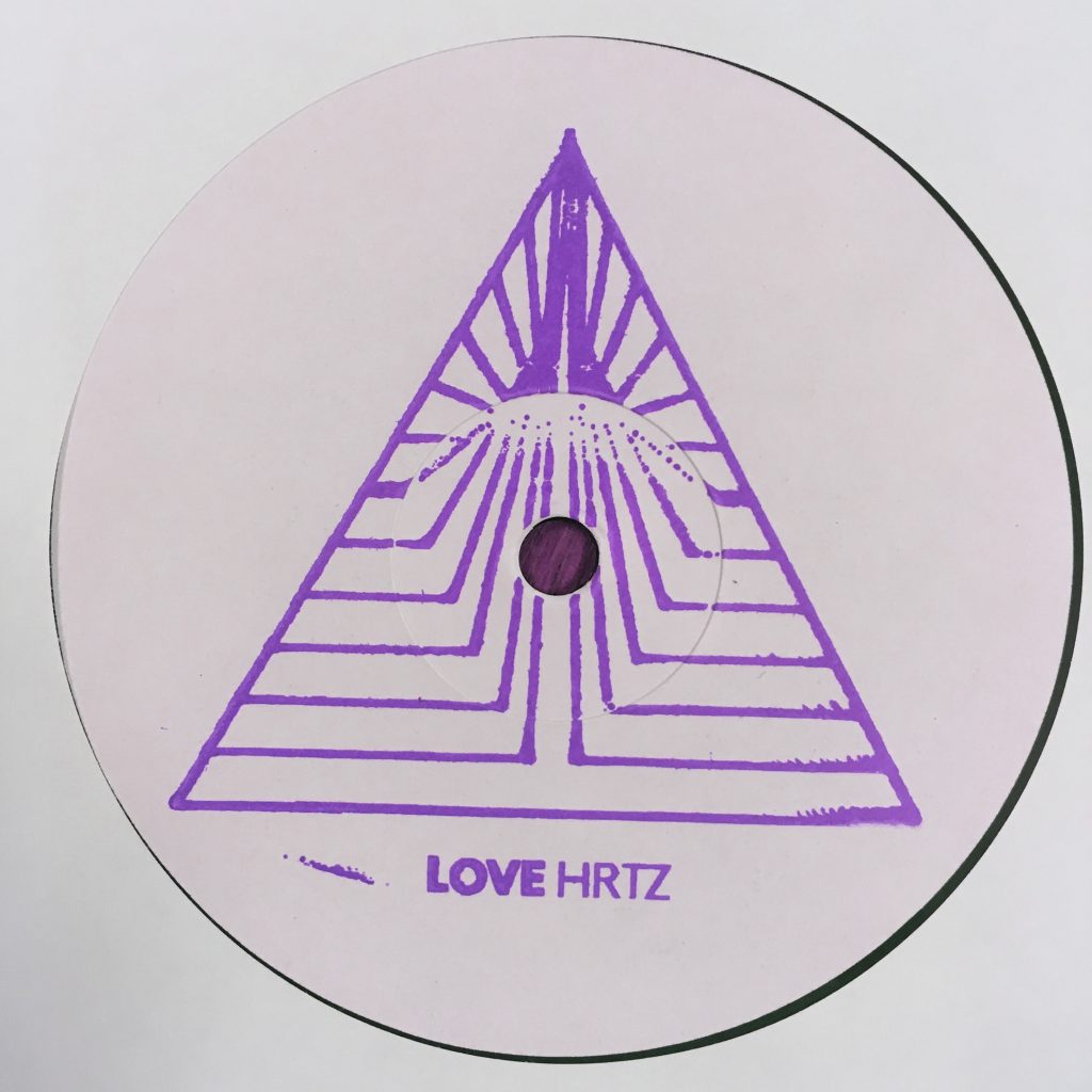 LoveHRTZ/LOVEHRTZ VOL. 4 12